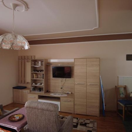 Stop Apartment Bük Екстериор снимка