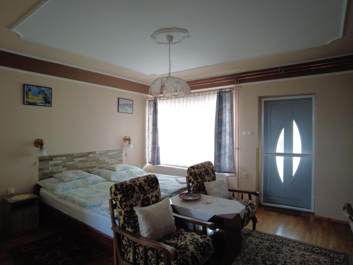 Stop Apartment Bük Екстериор снимка
