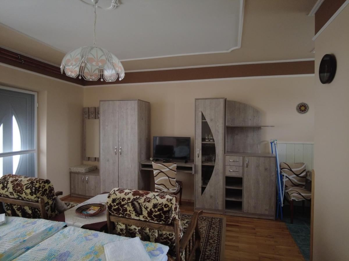 Stop Apartment Bük Екстериор снимка